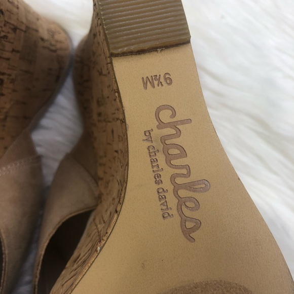 Charles David Latrice Slip On Tan Wedge - Picture 7 of 7